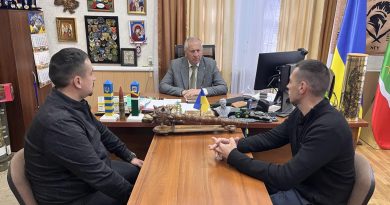29 квітня 2025 року начальник Подільської районної військової адміністрації Михайло ЛАЗАРЕНКО провів робочу зустріч із представниками Центру рекрутингу Військово-Морських Сил