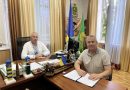 Сьогодні, 17.06.2025 року, начальник Подільської районної військової адміністрації Михайло ЛАЗАРЕНКО провів робочу зустріч з Окнянським селищним головою Олегом БЄЛОУСОМ