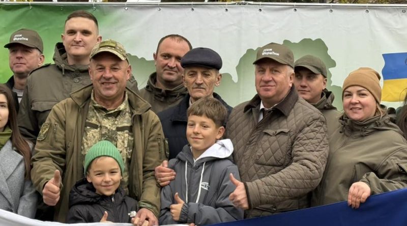 18 листопада 2025 року у Подільську, в парку біля Алеї Слави, відбулася знакова для регіону подія — висадження мільярдного дерева в межах Програми Президента України «Зелена країна». Акція стала черговим кроком у реалізації державної політики зі збільшення лісистості країни 18 листопада 2025 року у Подільську, в парку біля Алеї Слави, відбулася знакова для регіону подія — висадження мільярдного дерева в межах Програми Президента України «Зелена країна». Акція стала черговим кроком у реалізації державної політики зі збільшення лісистості країни