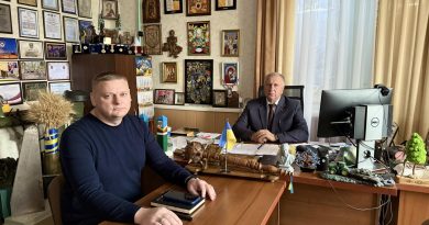 18 листопада 2025 року начальник Подільської районної військової адміністрації Михайло Лазаренко зустрівся з керівником Любашівськоі окружної прокуратури Ярославом Бурлакою аби узгодити подальші кроки щодо зміцнення правопорядку в умовах воєнного стану 18 листопада 2025 року начальник Подільської районної військової адміністрації Михайло Лазаренко зустрівся з керівником Любашівськоі окружної прокуратури Ярославом Бурлакою аби узгодити подальші кроки щодо зміцнення правопорядку в умовах воєнного стану