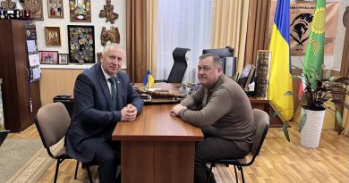 12 лютого 2026 року, начальник Подільської районної військової адміністрації Михайло ЛАЗАРЕНКО провів робочу зустріч з заступником Піщанського сільського голови Володимиром ГЕРБЕНСЬКИМ