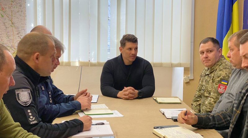 21 квітня 2026 року, за дорученням начальника Одеської обласної державної адміністрації Олега Кіпера, виконуючий обовʼязки начальника Подільської районної військової адміністрації Руслан Пітак провів нараду з представниками силових структур району