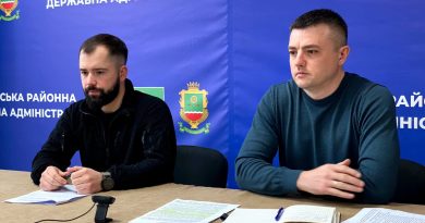 Сьогодні, 24 квітня 2026 року, фахівці відділу з питань цивільного захисту, оборонної роботи та взаємодії з правоохоронними органами Подільської РДА взяли участь у навчальних зборах з питань цивільного захисту, що проходили в онлайн-форматі