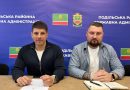 06 травня 2026 року за дорученням начальника Одеської обласної державної адміністрації Олега Кіпера, під головуванням виконуючого обов’язки начальника Подільської районної військової адміністрації Руслана Пітака відбулося засідання робочої групи з питань визначення підприємств, установ та організацій, які є критично важливими для функціонування економіки та забезпечення життєдіяльності населення