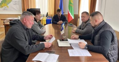 Сьогодні, 13 травня 2026 року, виконуючий обов’язки начальника Подільської районної військової адміністрації Руслан Пітак провів робочу нараду за участю керівного складу Савранської територіальної громади та Піщанської територіальної громади