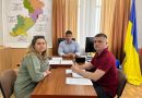 08 червня 2026 року виконуючий обов’язків начальника Подільської районної військової адміністрації Руслан Пітак провів робочу зустріч із керівницею місцевого підрозділу АТ «Укрпошта» Оленою Кабак 08 червня 2026 року виконуючий обов’язків начальника Подільської районної військової адміністрації Руслан Пітак провів робочу зустріч із керівницею місцевого підрозділу АТ «Укрпошта» Оленою Кабак