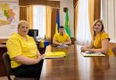 11 червня 2026 року виконуючий обов’язки начальника Подільської районної військової адміністрації Руслан Пітак провів робочу зустріч із керівником центру продажів Raiffeisen Bank Валентиною Олімською та керівником Балтського відділення Raiffeisen Bank Аллою Росінською