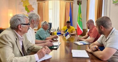 11 червня 2026 року виконуючий обов’язки начальника Подільської районної військової адміністрації Руслан Пітак провів робочу зустріч із головою Подільської районної ради Миколою Соколовим та керівним складом ПП «Південь-Рембуд»