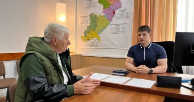 15 червня 2026 року виконуючий обов’язки начальника Подільської районної військової адміністрації Руслан Пітак зустрівся з матір’ю загиблого Захисника Кодимської громади Олександрою Солодовник 15 червня 2026 року виконуючий обов’язки начальника Подільської районної військової адміністрації Руслан Пітак зустрівся з матір’ю загиблого Захисника Кодимської громади Олександрою Солодовник