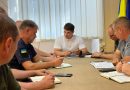 30.06.2026 року, за дорученням начальника Одеської обласної державної адміністрації Олега Кіпера, виконуючий обовʼязки начальника Подільської районної військової адміністрації Руслан Пітак провів нараду з представниками силових структур району