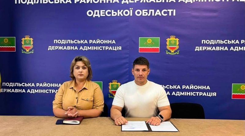 14 липня 2026 року виконуючий обовʼязки начальника Подільської районної військової адміністрації Руслан Пітак провів апаратну нараду з керівниками структурних підрозділів РВА