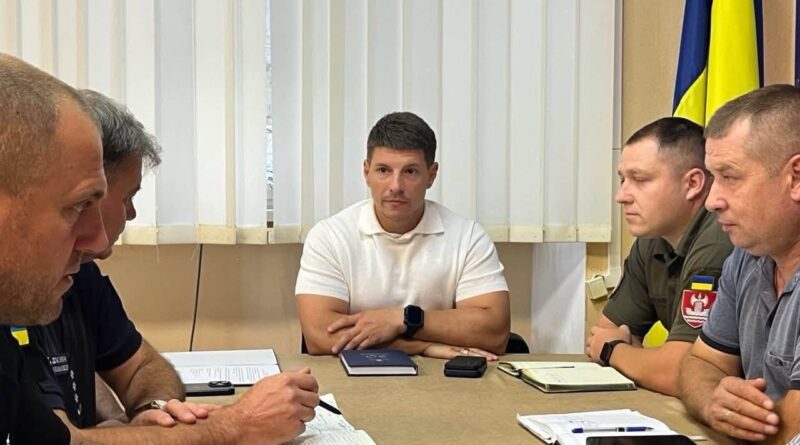 21.07.2026 року, за дорученням начальника Одеської обласної державної адміністрації Олега Кіпера, виконуючий обовʼязки начальника Подільської районної військової адміністрації Руслан Пітак провів нараду з представниками силових структур району 21.07.2026 року, за дорученням начальника Одеської обласної державної адміністрації Олега Кіпера, виконуючий обовʼязки начальника Подільської районної військової адміністрації Руслан Пітак провів нараду з представниками силових структур району
