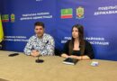 28 липня 2026 року за участі виконуючого обов’язки начальника Подільської районної військової адміністрації Руслана Пітака відбувся навчальний вебінар для представників районних державних адміністрацій, органів місцевого самоврядування та інших осіб, залучених до проведення моніторингу безбар’єрності вулиць і доріг 28 липня 2026 року за участі виконуючого обов’язки начальника Подільської районної військової адміністрації Руслана Пітака відбувся навчальний вебінар для представників районних державних адміністрацій, органів місцевого самоврядування та інших осіб, залучених до проведення моніторингу безбар’єрності вулиць і доріг