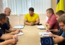 04.08.2026 року, за дорученням начальника Одеської обласної державної адміністрації Олега Кіпера, виконуючий обовʼязки начальника Подільської районної військової адміністрації Руслан Пітак провів нараду з представниками силових структур району