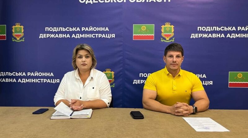 04 серпня 2026 року виконуючий обовʼязки начальника Подільської районної військової адміністрації Руслан Пітак провів апаратну нараду з керівниками структурних підрозділів РВА