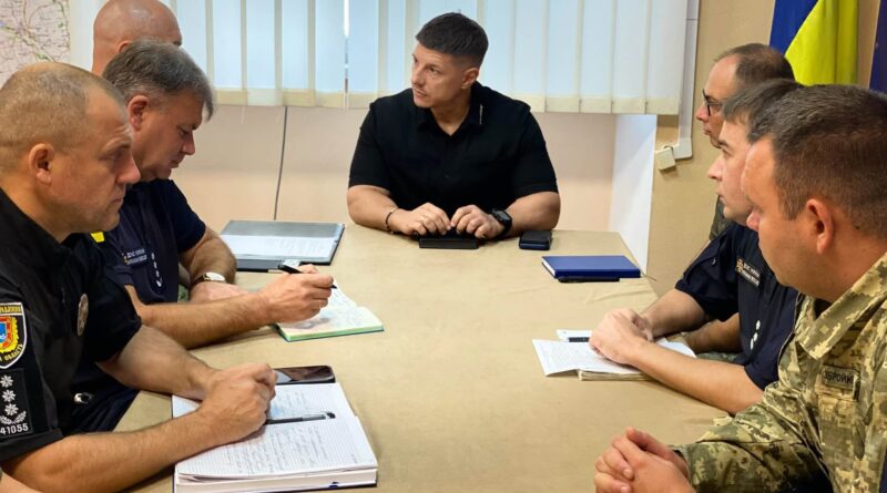 12.08.2026 року, за дорученням начальника Одеської обласної державної адміністрації Олега Кіпера, виконуючий обовʼязки начальника Подільської районної військової адміністрації Руслан Пітак провів нараду з представниками силових структур району 12.08.2026 року, за дорученням начальника Одеської обласної державної адміністрації Олега Кіпера, виконуючий обовʼязки начальника Подільської районної військової адміністрації Руслан Пітак провів нараду з представниками силових структур району
