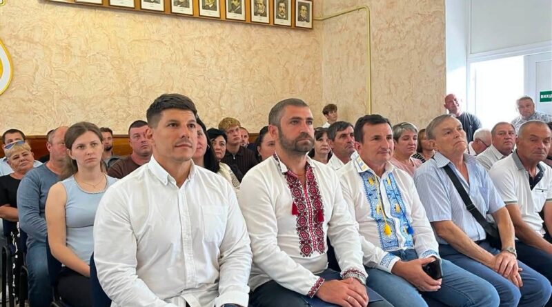 24 серпня 2026 року, у День Незалежності України, за участю виконуючого обов’язки начальника Подільської районної військової адміністрації Руслана Пітака відбувся районний урочистий захід, присвячений головному державному святу нашої країни 24 серпня 2026 року, у День Незалежності України, за участю виконуючого обов’язки начальника Подільської районної військової адміністрації Руслана Пітака відбувся районний урочистий захід, присвячений головному державному святу нашої країни
