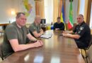 01 вересня 2026 року виконуючий обовʼязки начальника Подільської районної військової адміністрації Руслан Пітак провів робочу зустріч із начальником Подільського районного територіального центру комплектування та соціальної підтримки Русланом Ткачем, заступником начальника Подільського районного управління поліції Павлом Лисенко та з першим заступником начальника 2-го Подільського прикордонного загону, полковником Іваном Васильчуком 01 вересня 2026 року виконуючий обовʼязки начальника Подільської районної військової адміністрації Руслан Пітак провів робочу зустріч із начальником Подільського районного територіального центру комплектування та соціальної підтримки Русланом Ткачем, заступником начальника Подільського районного управління поліції Павлом Лисенко та з першим заступником начальника 2-го Подільського прикордонного загону, полковником Іваном Васильчуком
