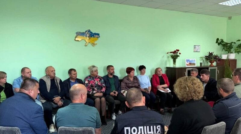 30 вересня 2026 року під головуванням виконуючого обов’язки начальника Подільської районної військової адміністрації Руслана Пітака за участю голови Подільської районної ради Миколи Соколова відбулася нарада у Савранській селищній раді 30 вересня 2026 року під головуванням виконуючого обов’язки начальника Подільської районної військової адміністрації Руслана Пітака за участю голови Подільської районної ради Миколи Соколова відбулася нарада у Савранській селищній раді
