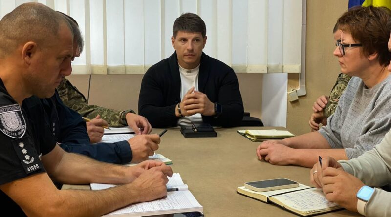 06 жовтня 2026 року, виконуючий обовʼязки начальника Подільської районної військової адміністрації Руслан Пітак провів нараду з представниками силових структур району 06 жовтня 2026 року, виконуючий обовʼязки начальника Подільської районної військової адміністрації Руслан Пітак провів нараду з представниками силових структур району