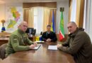 27 жовтня 2026 року виконуючий обов’язки начальника Подільської районної військової адміністрації Руслан Пітак провів робочу зустріч із начальником Подільського районного територіального центру комплектування та соціальної підтримки Русланом Ткачем та з першим заступником начальника 2-го Подільського прикордонного загону, полковником Іваном Васильчуком 27 жовтня 2026 року виконуючий обов’язки начальника Подільської районної військової адміністрації Руслан Пітак провів робочу зустріч із начальником Подільського районного територіального центру комплектування та соціальної підтримки Русланом Ткачем та з першим заступником начальника 2-го Подільського прикордонного загону, полковником Іваном Васильчуком